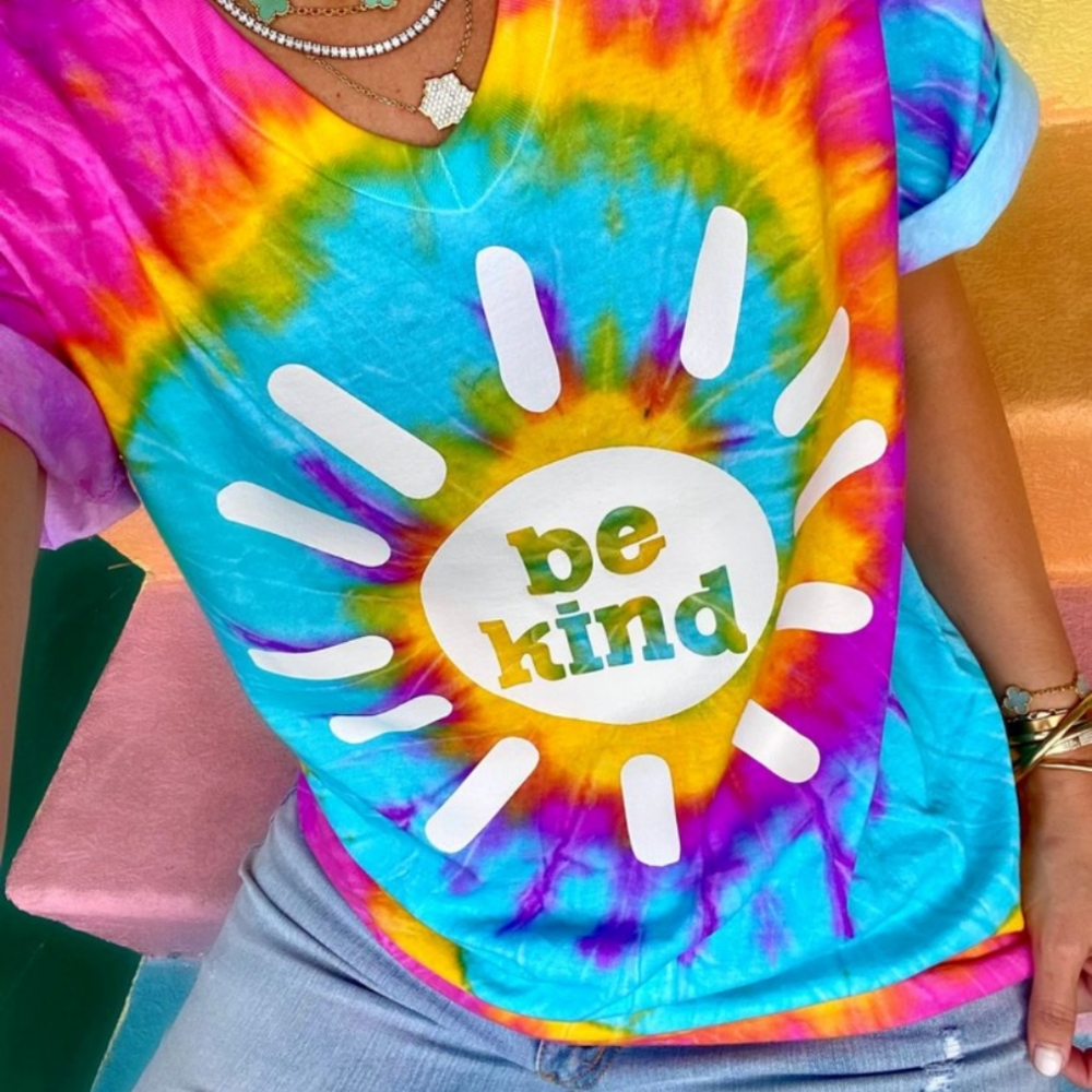 Be Kind Tie-dye T-shirt